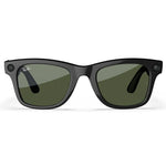 Primer plano frontal de las gafas de sol inteligentes Ray-Ban Meta Wayfarer (Gen 2) en negro brillante con lentes verdes. Muestra las cámaras laterales. - Kmaron Digital