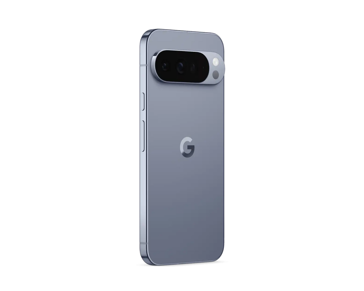 Celular Google Pixel 10 Pro XL: Pantalla frontal activa mostrando la interfaz con IA Gemini - Kmaron Digital